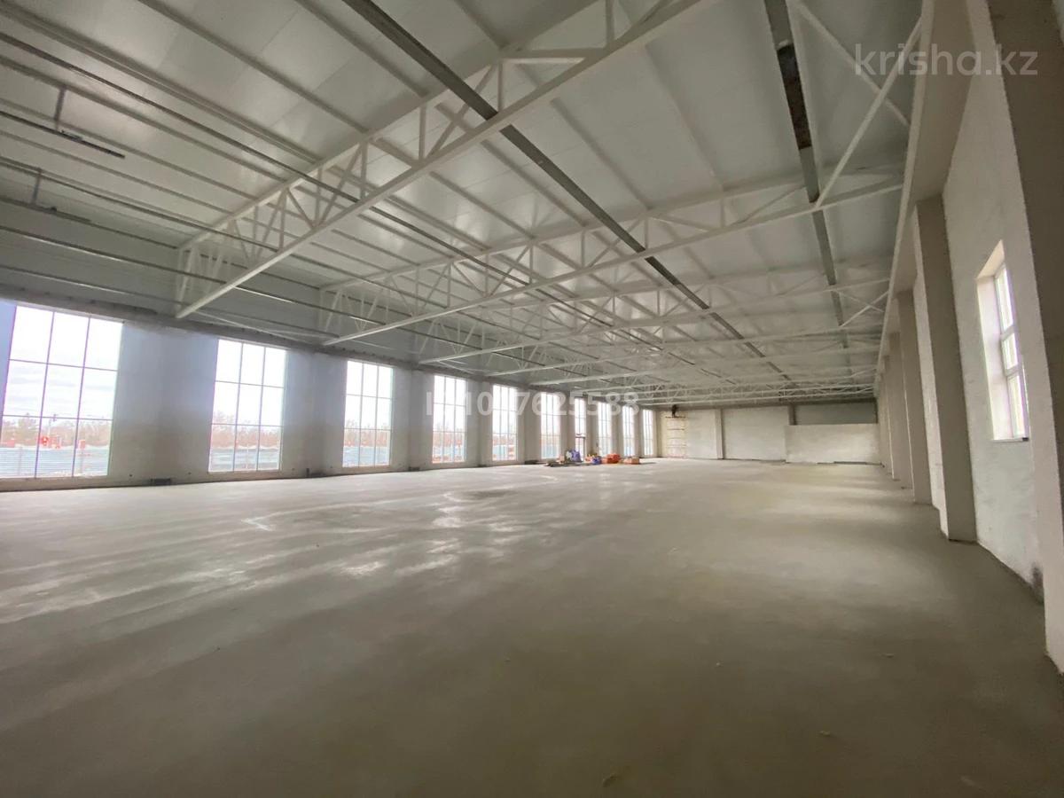 Зал без колонн 1 400 м² · Тлендиева 41, фото 2