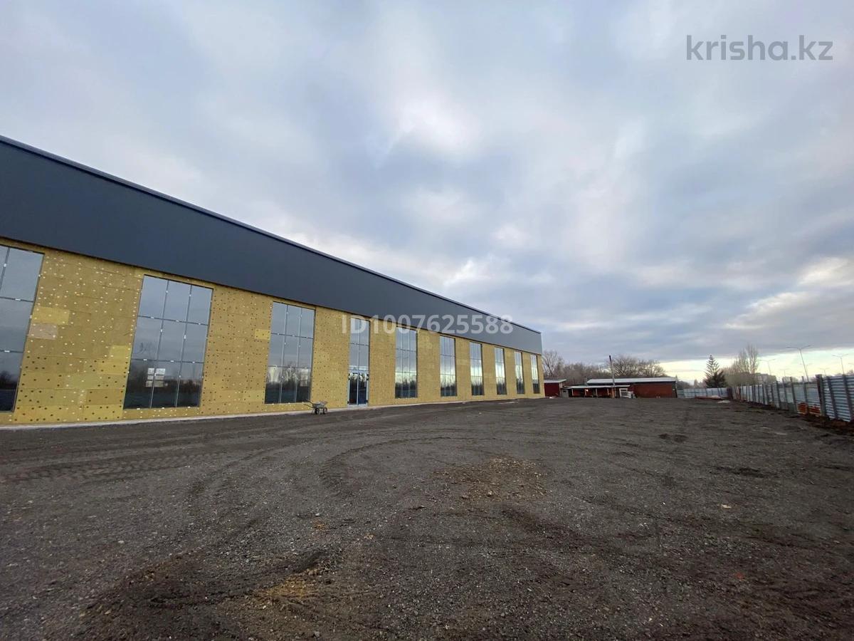 Зал без колонн 1 400 м² · Тлендиева 41, фото 5